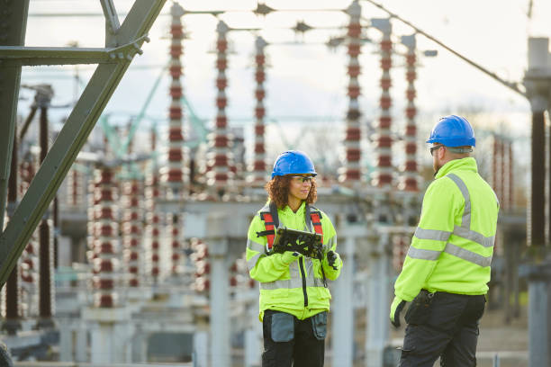 Best Affordable Emergency Electrician  in North Miami, FL