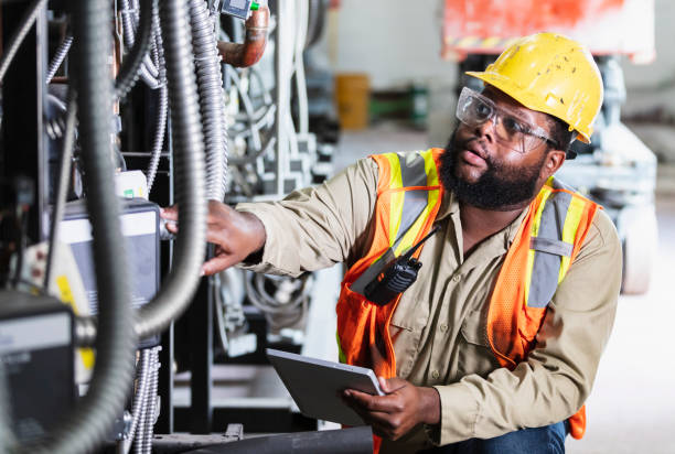 Best Affordable Electrician  in North Miami, FL